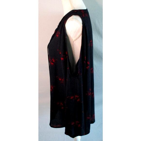 Loft Women's Blue & Red Floral Print Peek A Boo Shoulder Shirt Size XL - Picture 4 of 9